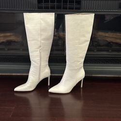 Madden Girl Boots Size 8