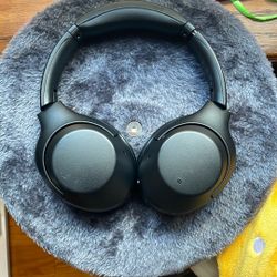 Sony Headphones (wh-xb900n