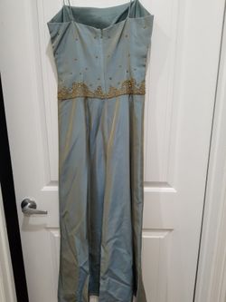 Beautiful Long Gown. Size 6