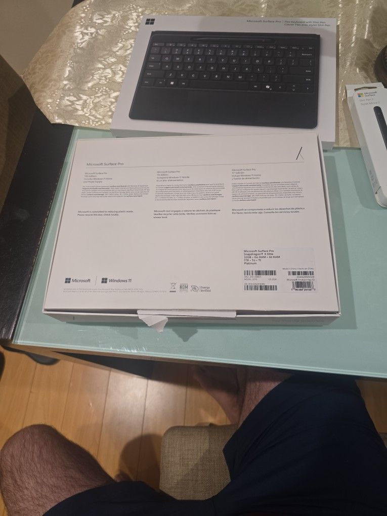 MICROSOFT SURFACE PRO SNAPDRAGON X ELITE 32GB . GO RAM . GR RAM. 1TB INCLUDING FLEX KYBOARD WITH SLIM PEN AND SLIM PEN 2