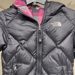 North Face Girls Puffer Jacket 550