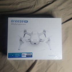 Yuneec Breeze 4K Camera Drone - White 