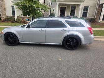 05 Dodge Magnum R/T