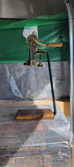 ESTATE WINE OPENER