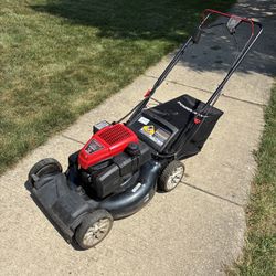 Troy Bilt Self Propelled Lawn Mower with Bag 