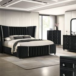 4PC King OR Queen size Premium Bedroom set with LED Black color