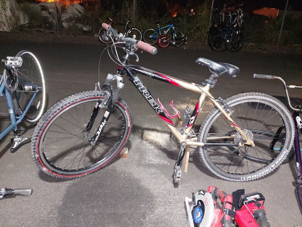 Trek 4300
