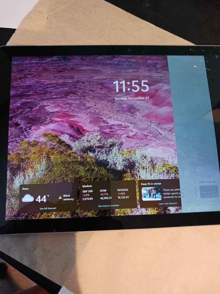 Surface Pro 7. Cracked Screen, Notebook / Laptop