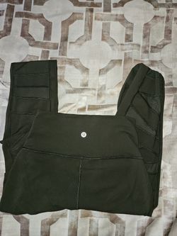 Lululemon leggings size 4