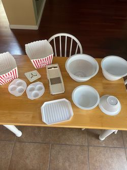 Mixed Kitchen Plastic Lot