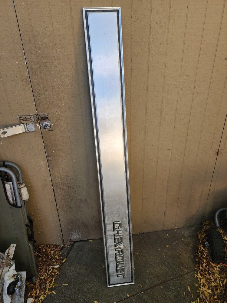 K5 BLAZER Tailgate Band