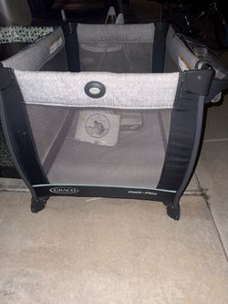 Playpen and baby portable bed.