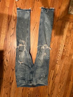 Men’s ripped jeans