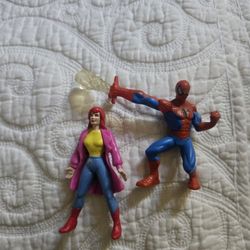 Spider-Man And Mary Jane Figures