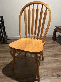 2 chair bundle or negotiate 1 chair for half price $40 for both 20 each still In very good condition