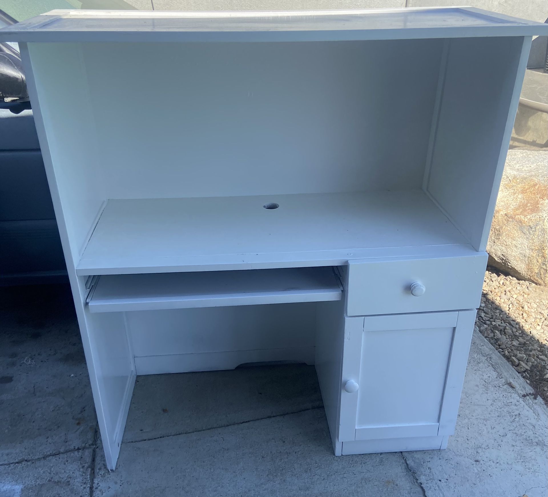 Kid’s furniture (2 items)