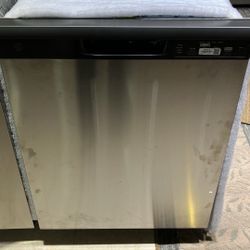 24 in. Stainless Steel Front Control Built-In Tall Tub Dishwasher with 60 dBA, ENERGY STAR