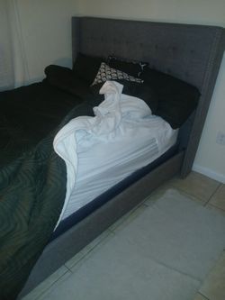 Queen Bed