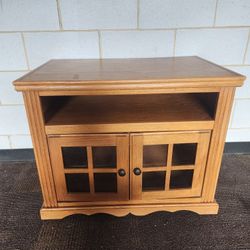 32 Inch Entertainment Stand