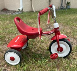 Kids tricycle