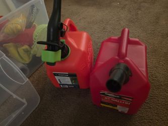 Gasoline container fuel can
