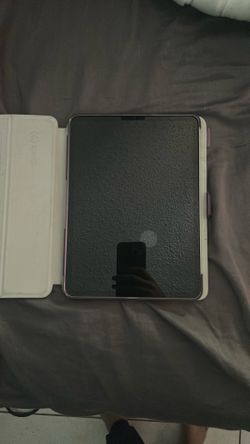 I pad Pro 11 Inch 128gb 4th Gen 