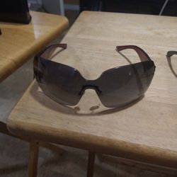 Woman's Sunglasses 