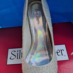 Ladies  Heel. Silver Slipper Brand