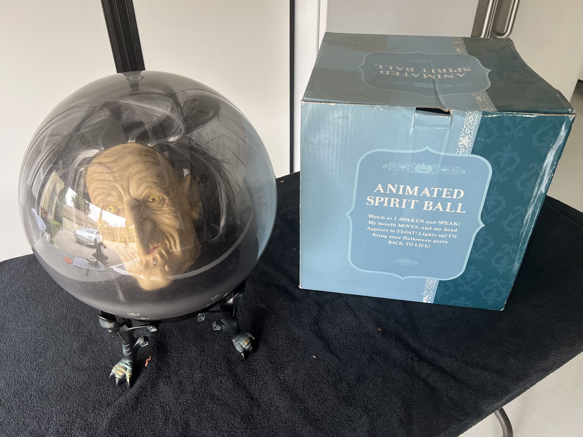 Halloween Animated spirit ball