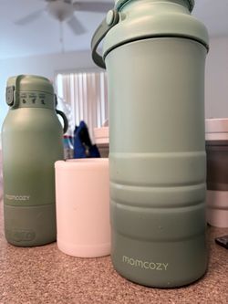 Momcozy Insulated Water Bottle and warmer