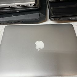 MacBook Air 2012..i5 Procesor $160