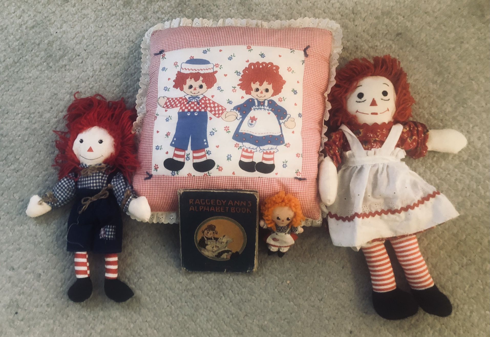 Cool Vintage Raggedy Ann & Andy Dolls/Pillow & Alphabet Book