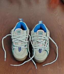 Globe CT-IV Classic Skate Shoes Men Size USA 4 Birch/Pink/Gum Chet Thomas Pro Model