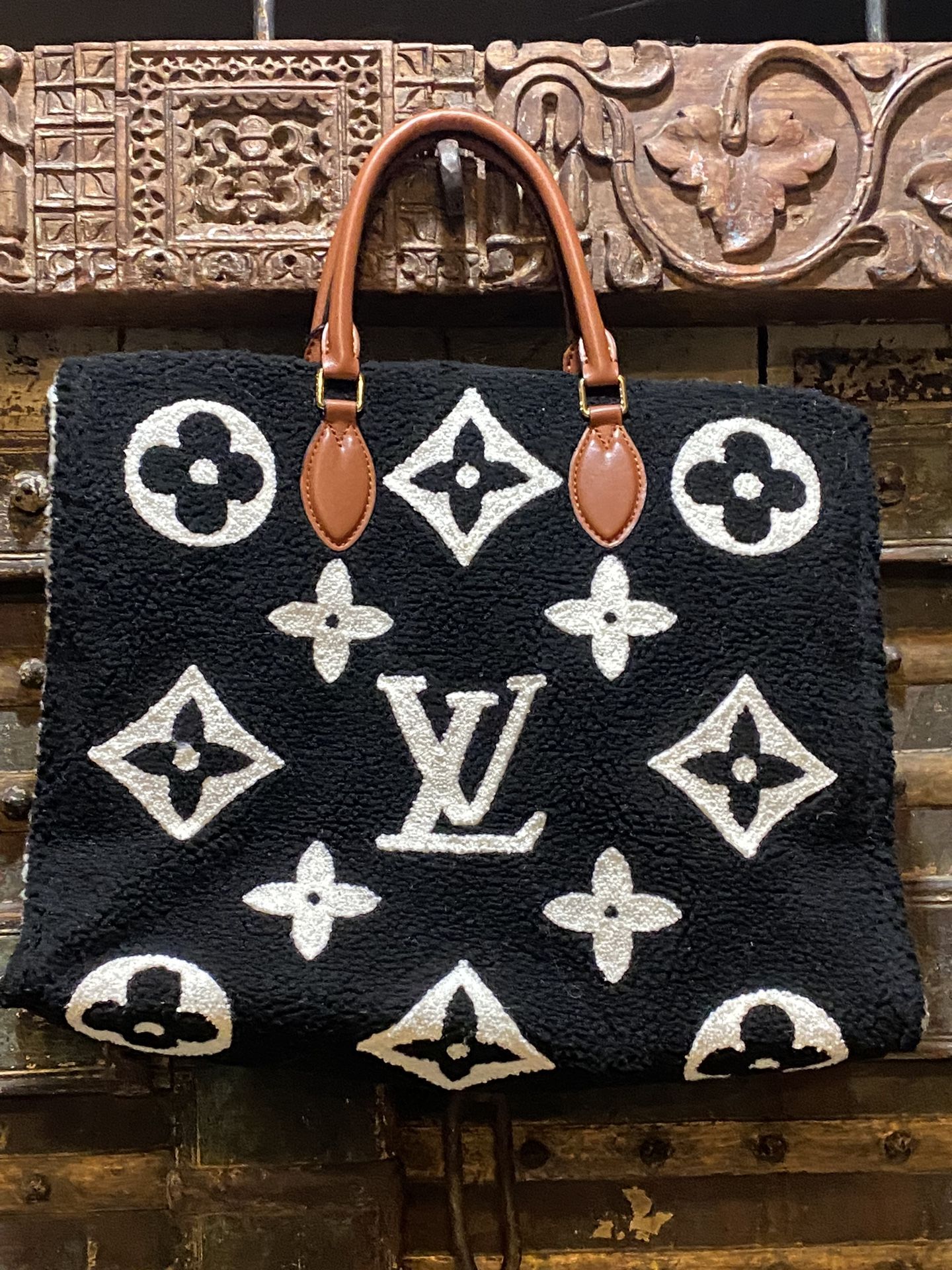 Genuine Louis Vuitton Lv Sherpa Tote Bag