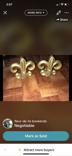 Fluer de lis bookends