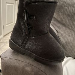 Girls Boots 11, 3 (2 Pair), 4