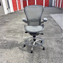 Herman Miller Aeron Stool Size B