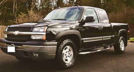 NICE AND CLEAN CHEVY SILVERADO