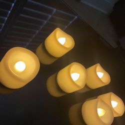 Flickering Flameless Candles 