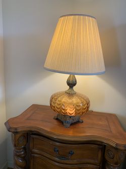 Table lamp