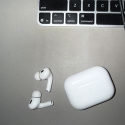 Apple AirPods Pro (2nd Generation) – Excellent Condition