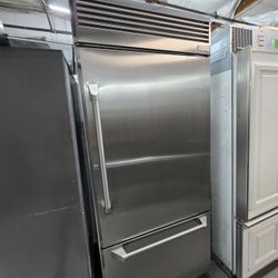 36" GE MONOGRAM BUILT IN BOTTOM FREEZER STAINLESS STEEL 