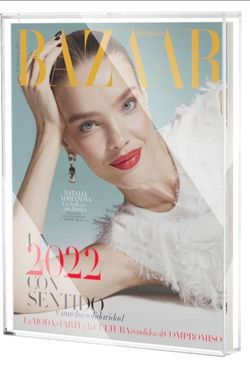 Clear Display Case for Magazine Book, Acrylic Magazine Book Frame Wall Mount, Collectible Magazine Book Storage, UV-Protection Display Magazine Book S