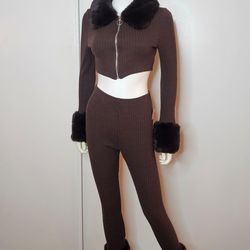 Faux-Fur Trim Ribbed Knit Crop Jacket & Pants Set in Dark Brown Size M