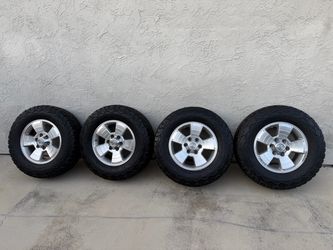 4 wheels + tires BF Goodrich LT265/70R17