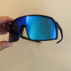 New Oakley Sutro
