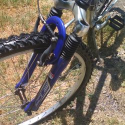TREK 820 VINTAGE MOUNTAIN BIKE 