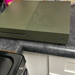 Xbox one S military green battlefield edition (comes with cords) (Hdmi port on the xbox is damage you might need to repair it..) 