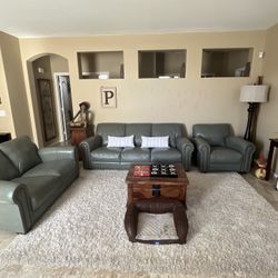 Selling My 3 pcs Leather Couch