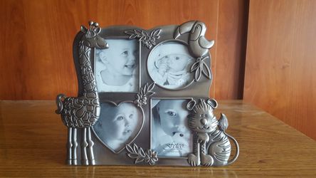 Small 4 (Wallet Size) Photo Frame